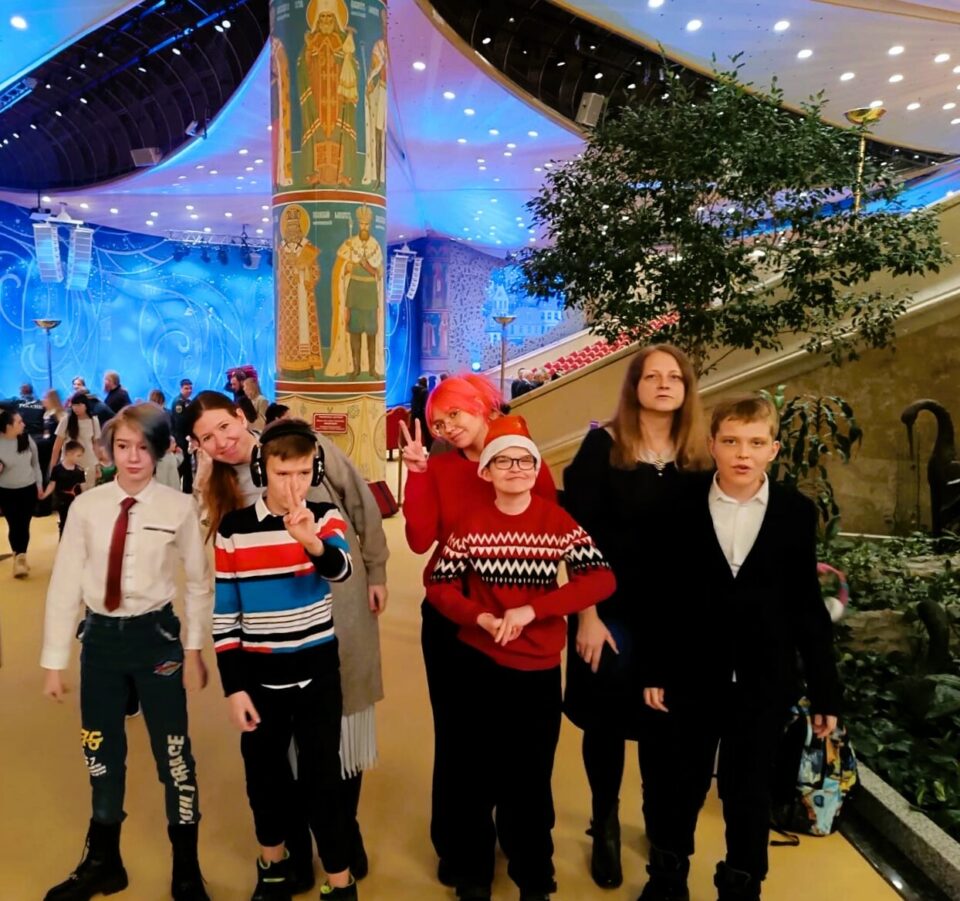 Рождественская сказка «Тайна старого зеркала» в зале Церковных соборов Храма Христа Спасителя! — фото 2
