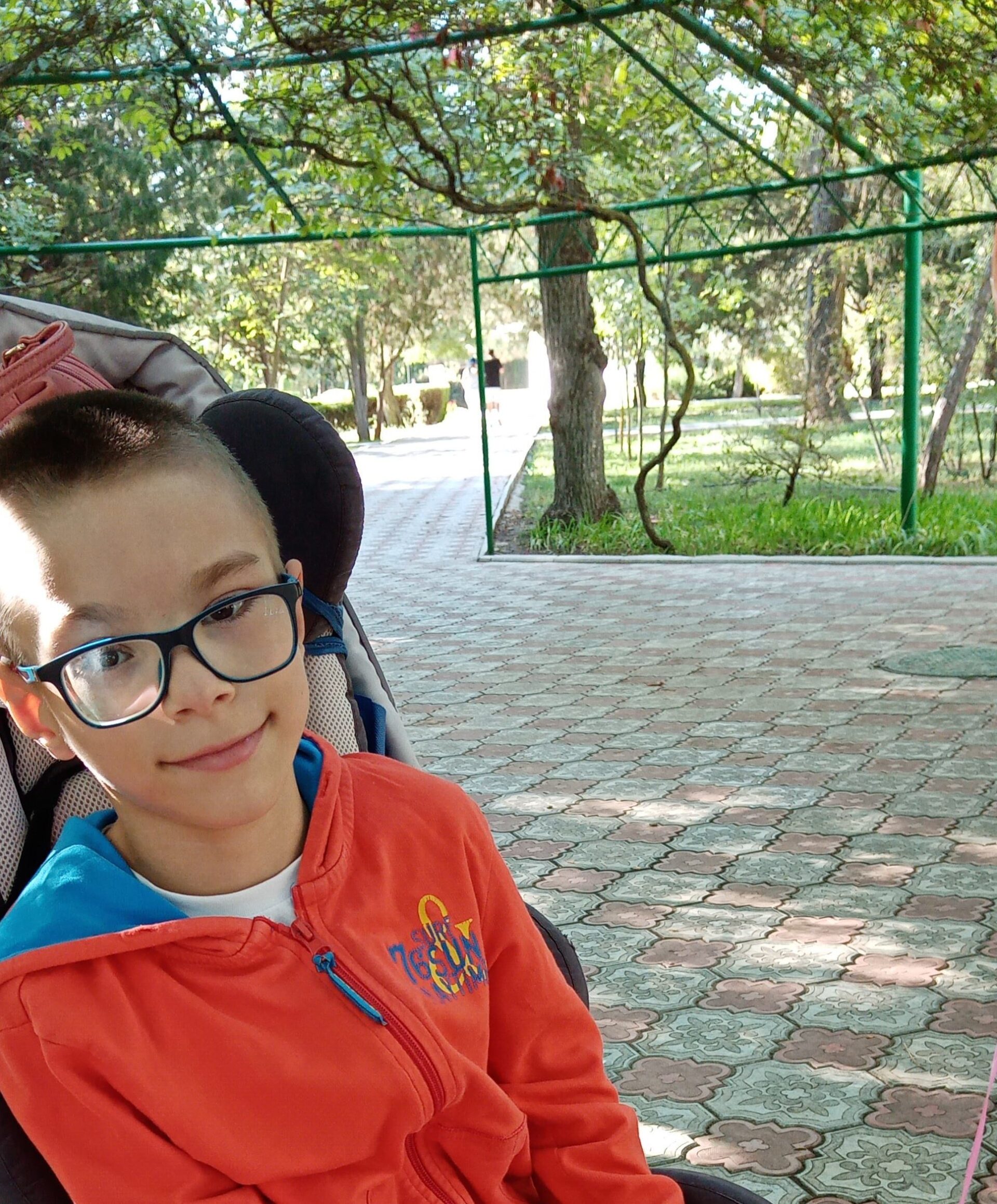 Лазарев Сергей — фото 1